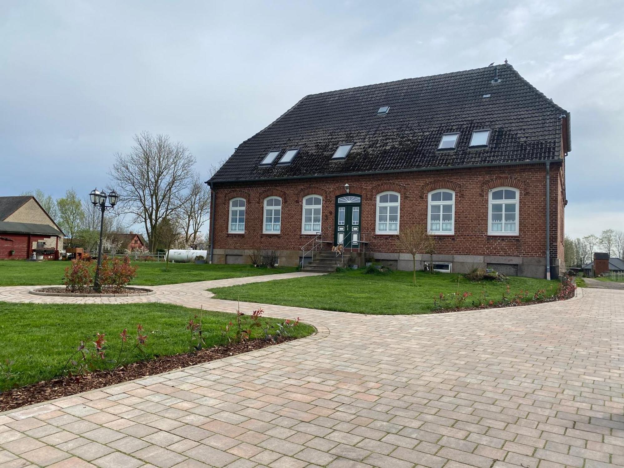 Hendreich'S Hof Lägenhet Boitin Resdorf Exteriör bild